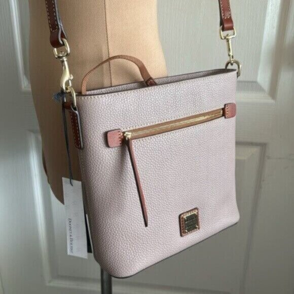 Dooney & Bourke Crossbody Pebble Grain Leath Oyster Zip Handbag Purplish Grey - Picture 11 of 14